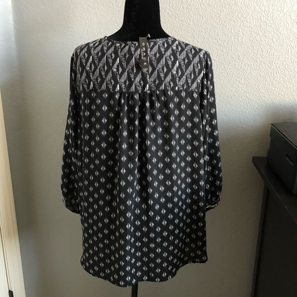 ⚡️🆕⚡️ Grace The Prefect Fit Top - Picture 2 of 2